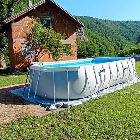 Holiday Home Una Daire Bosanska Krupa