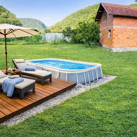 Holiday Home Una Apartman